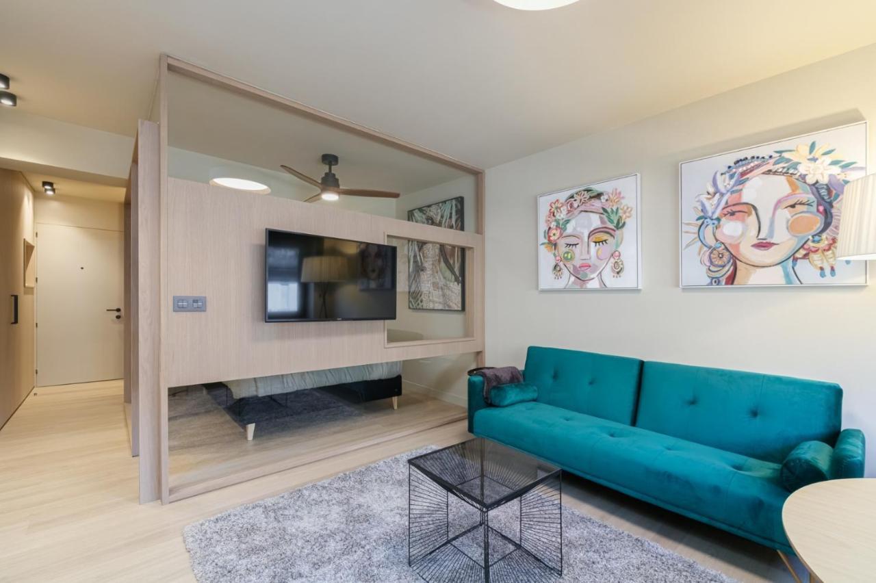 Suite De Lujo Puerta Del Sol+Parking วิโก ภายนอก รูปภาพ