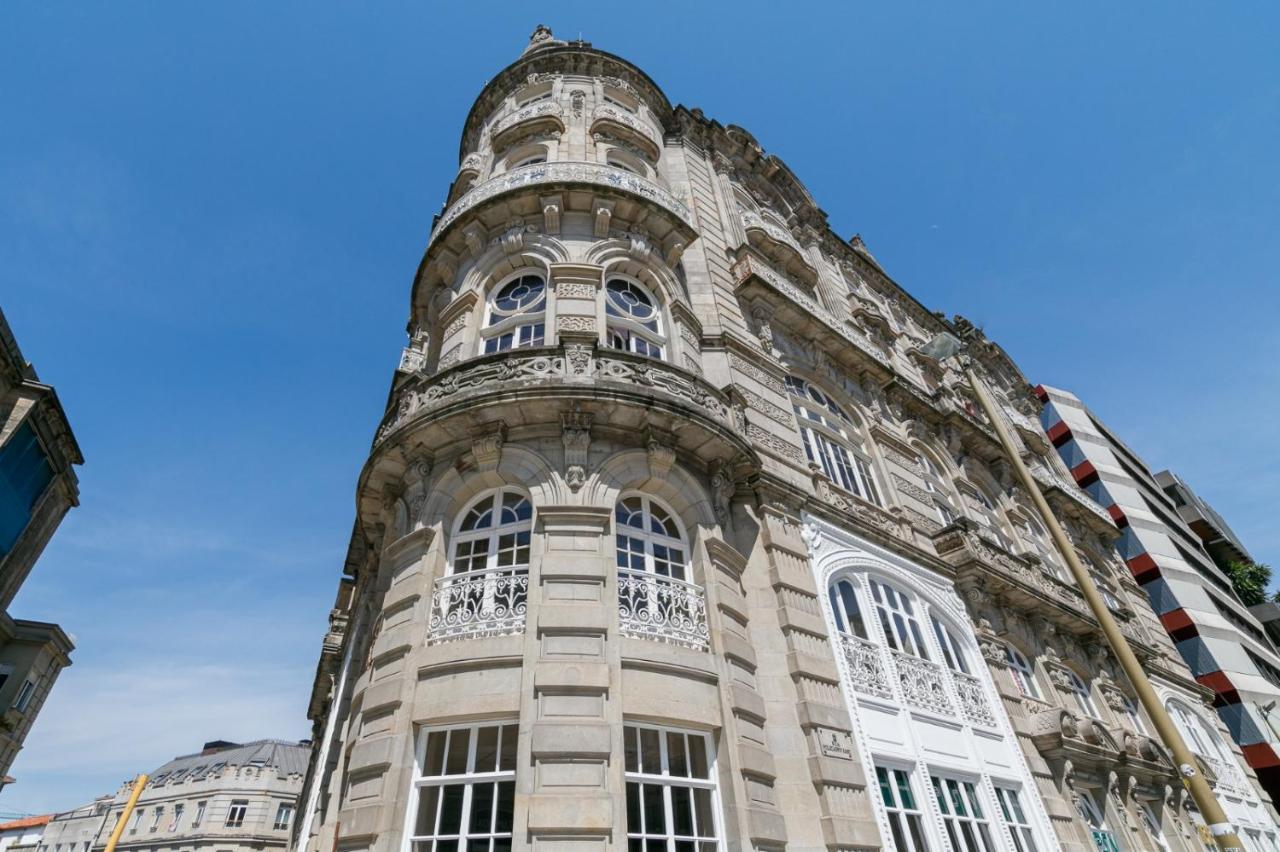 Suite De Lujo Puerta Del Sol+Parking วิโก ภายนอก รูปภาพ